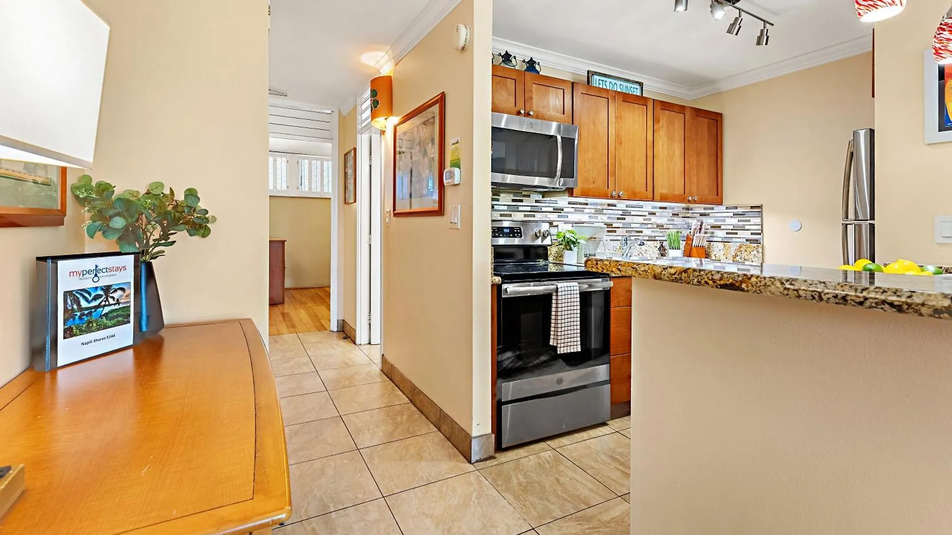 Napili Shores E144 Kahana Feriehus